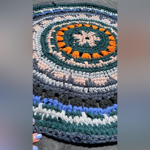 HAND crochet bohemian recycled round placement mat 30" - Picture 7 of 9